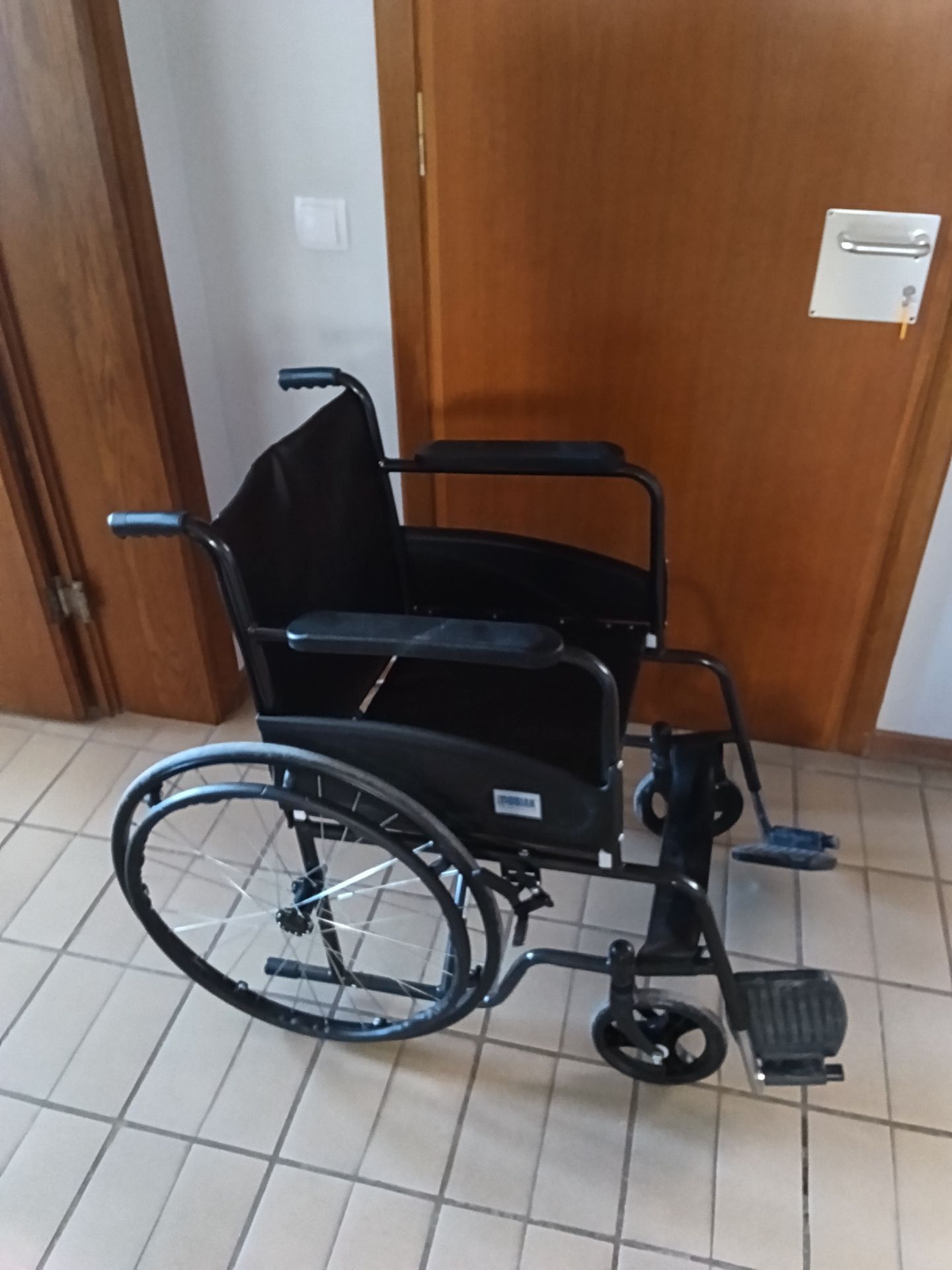Διάθεση τροχοκαθίσματος στους επισκέπτες