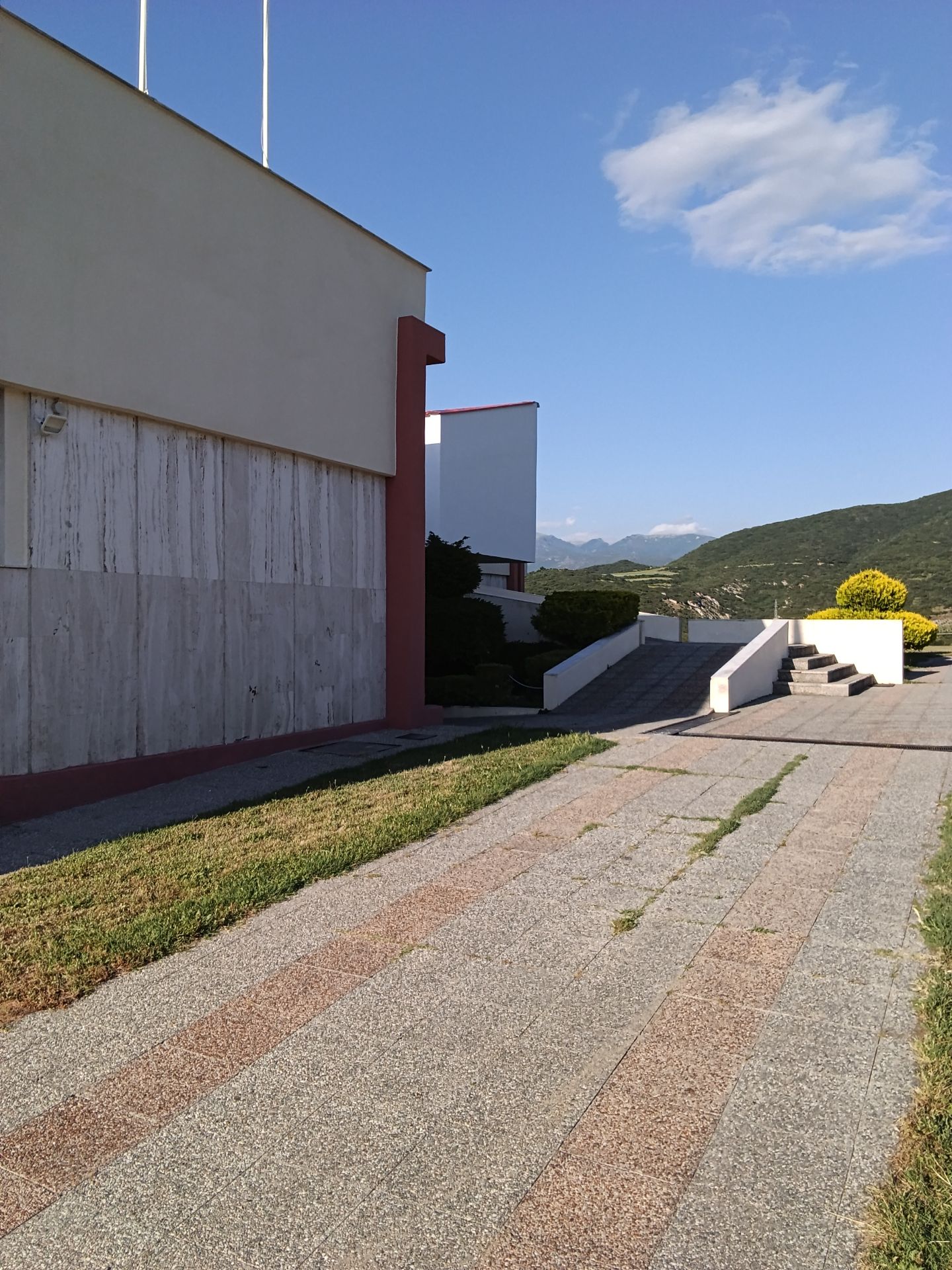 Σημεία εισόδου / εξόδου 1